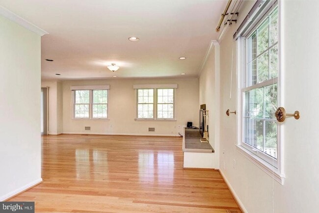 Building Photo - 11220 Broad Green Dr