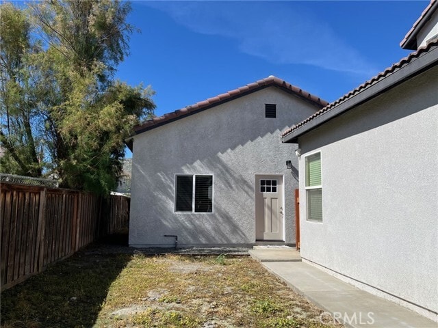 Building Photo - 566 Wamblee Ln