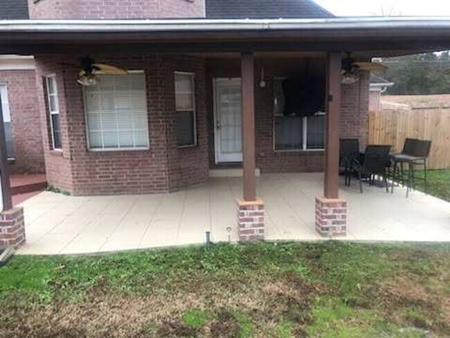 Building Photo - Available Now!