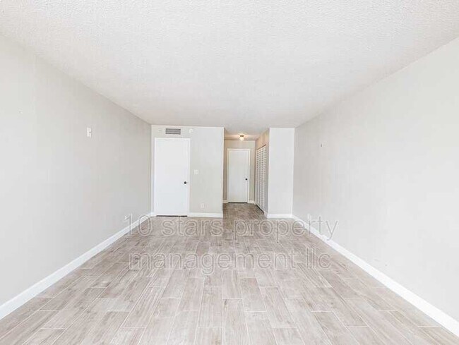 Building Photo - 1400 Gulf Blvd