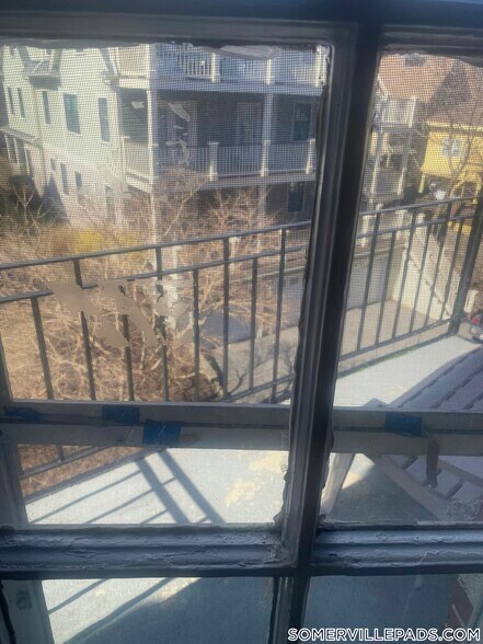 Building Photo - 163 Summer St