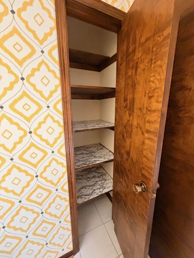 Building Photo - 103 Chestnut Ridge