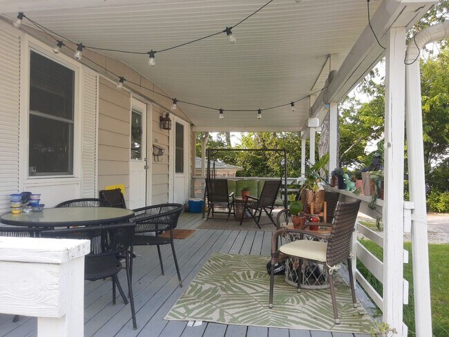 Building Photo - 3 bedroom + 2 Studies (5 person occupancy) Available August 2026; Monthly Rent $3,600