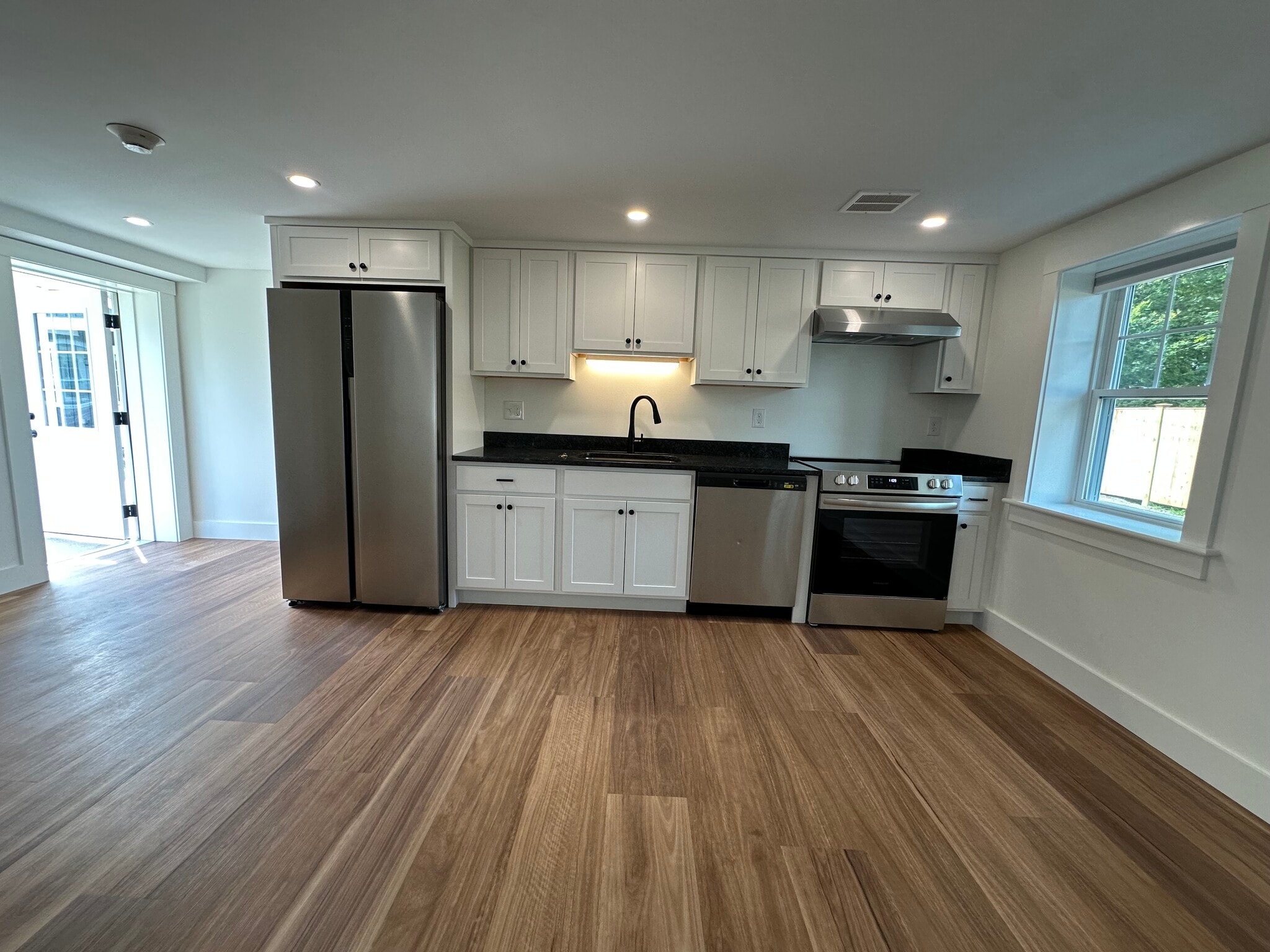 Building Photo - 61 Old Amherst Rd