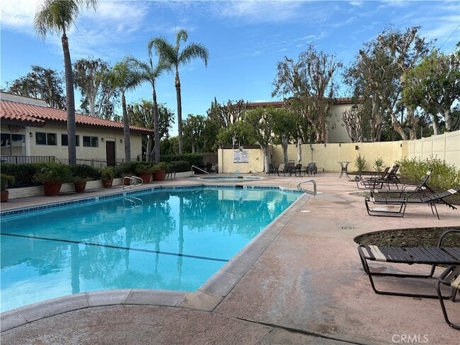 Building Photo - 12720 Burbank Blvd