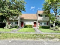 Building Photo - 8940 SW 95th Ave