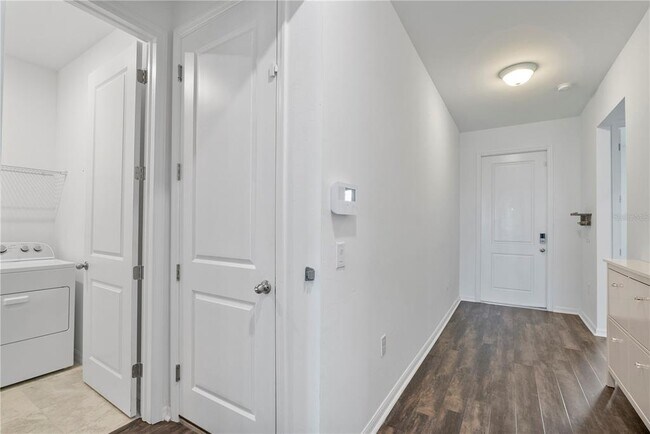 Building Photo - 16369 Palmetto St