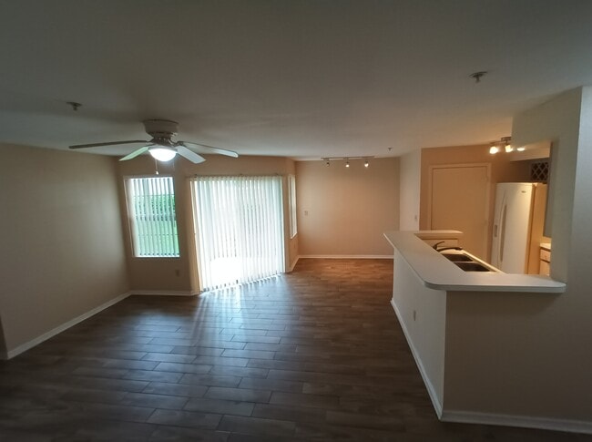 Building Photo - 7330 Westpointe Blvd