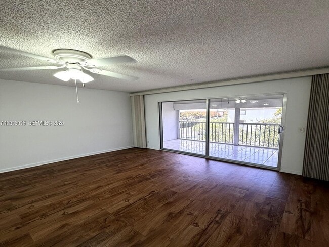 Building Photo - 1400 SW 124th Terrace