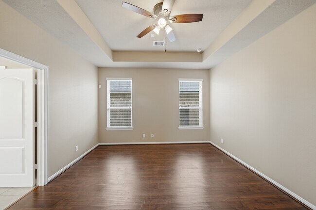 Building Photo - 2716 Sunshade Ct