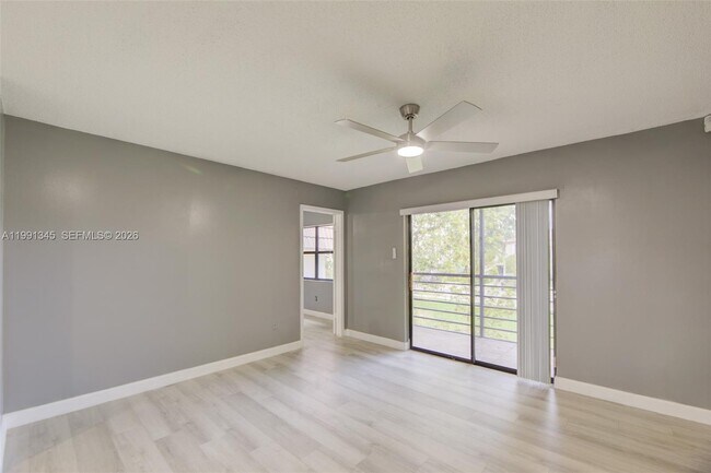 Building Photo - 851 NE 209th Terrace