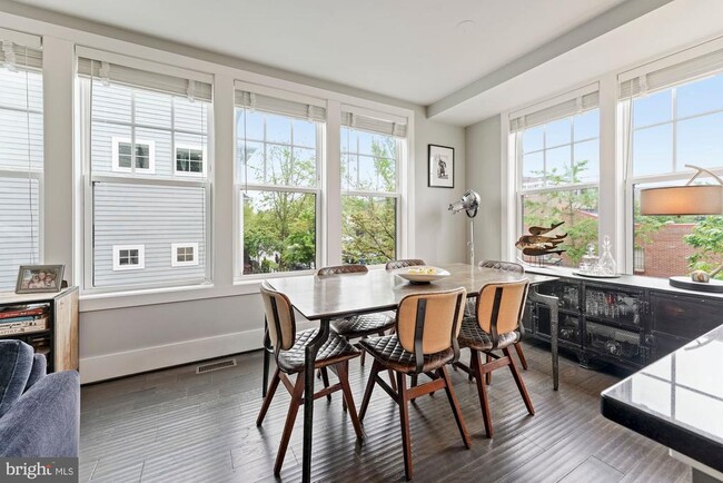 Building Photo - 783 Morton St NW