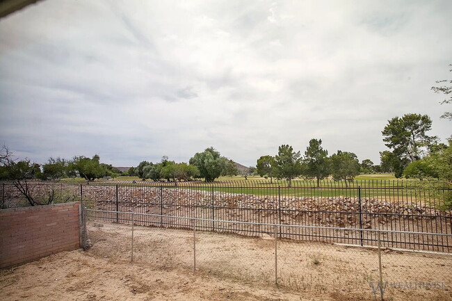 Building Photo - 1349 W Hualpai Rd