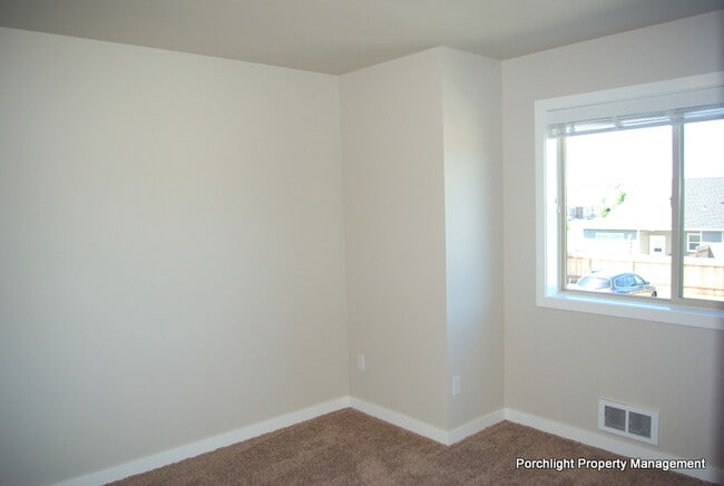 Building Photo - 2005 Aaron Dr