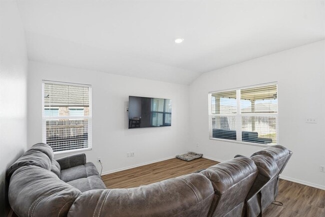 Building Photo - 287 George Neggan Ln