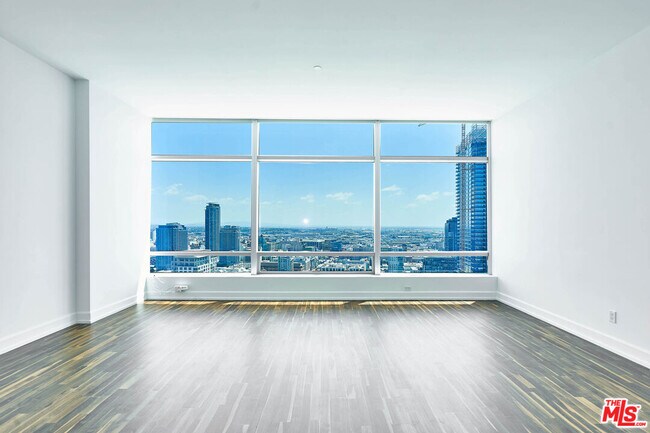 Building Photo - 900 W Olympic Blvd