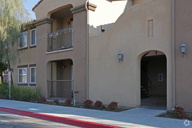 Building Photo - Bella Vista