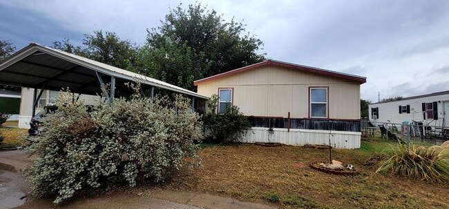 Building Photo - 7100 Airline Dr