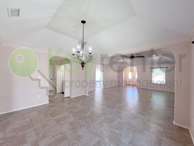 Building Photo - Beautiful 3b /2 bath home in Edinburg