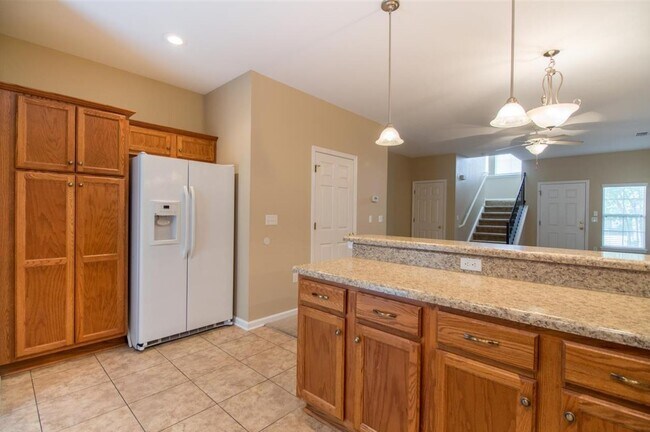 Building Photo - 2293 Del Carmel Way
