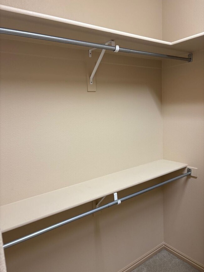 Building Photo - St. George Oasis