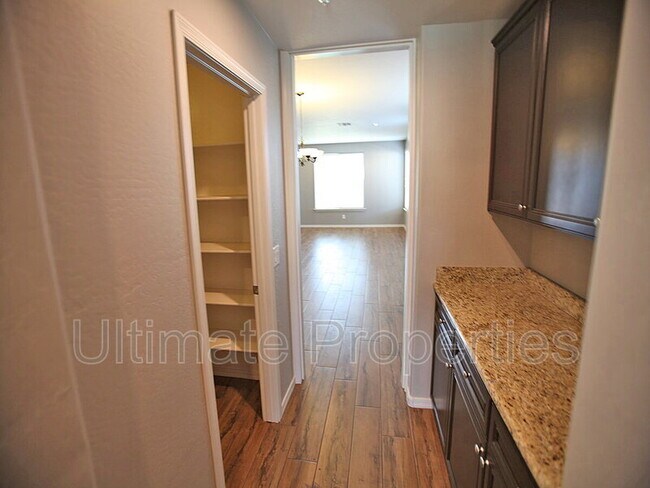 Building Photo - 14482 W La Reata Ave