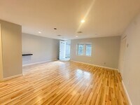 Building Photo - 3 Devens St