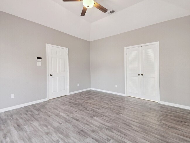 Building Photo - Spacious 2 Bedroom, 2 Bathroom Home in Eag...