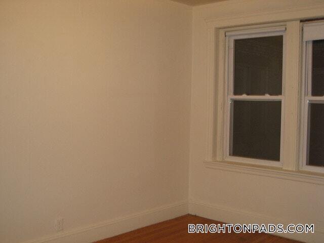 Building Photo - 119 Sutherland Rd