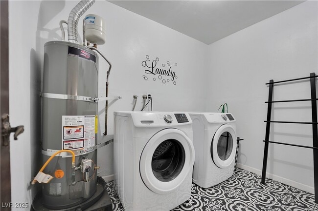 Building Photo - 3959 Salisbury Pl