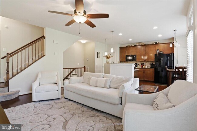 Building Photo - 45758 Winding Branch Terrace
