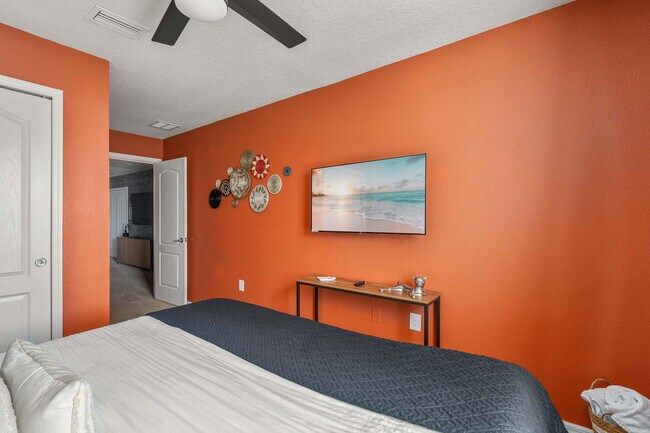 Building Photo - 1978 Majorca Dr