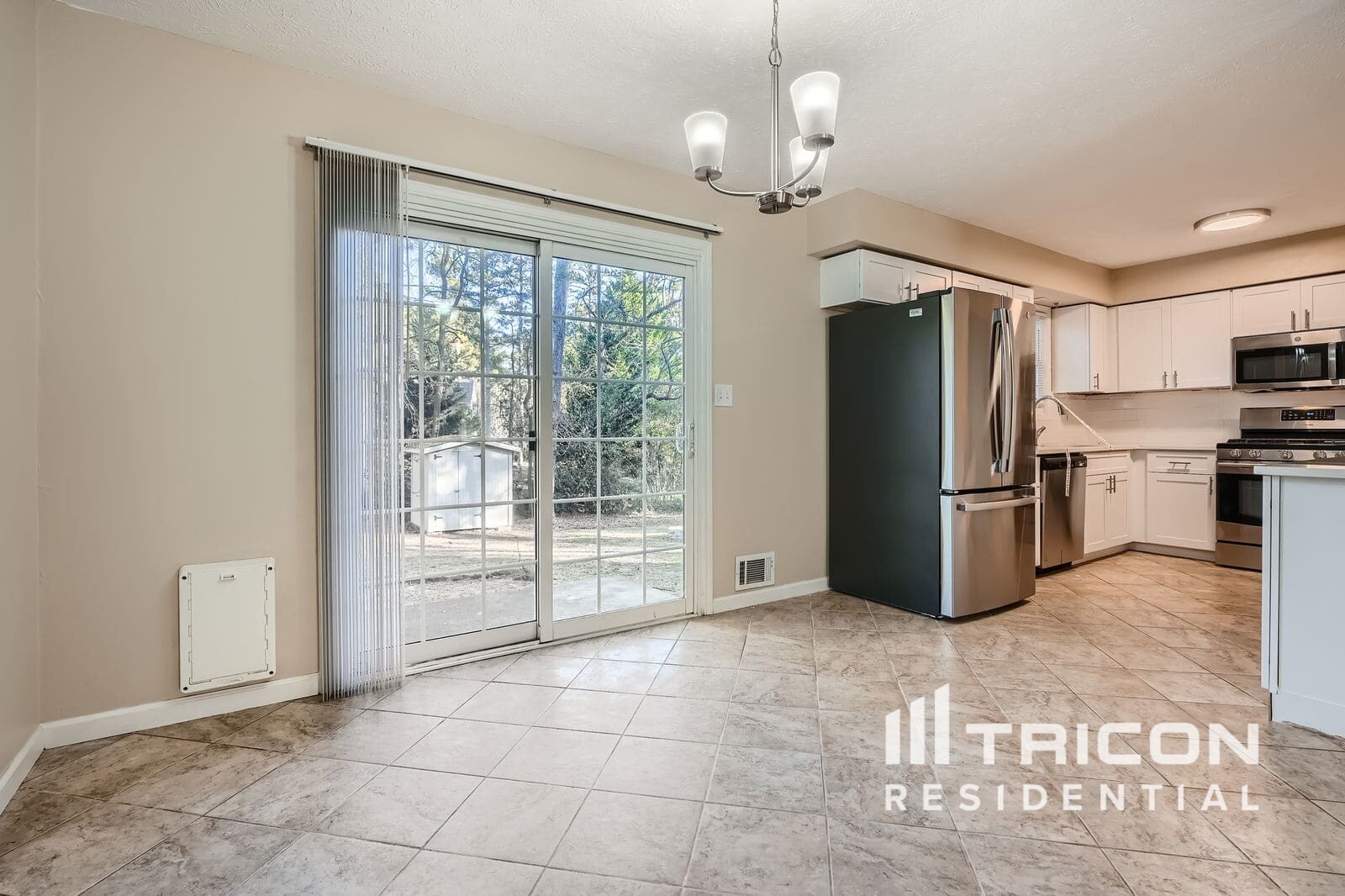 Building Photo - 155 Rock Garden Terrace N W