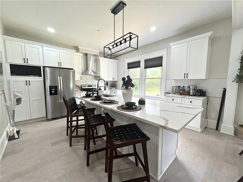 Building Photo - 1701 Lanier Dr SW