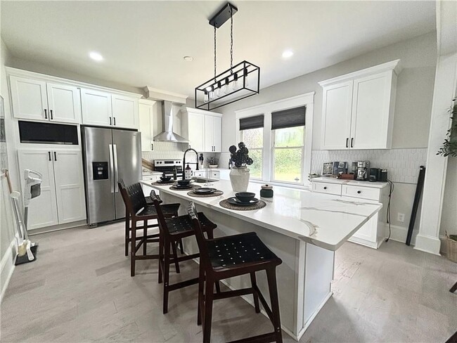 Building Photo - 1701 Lanier Dr SW