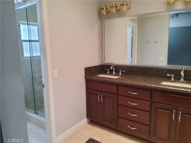 Building Photo - 25540 Pembrook Pl