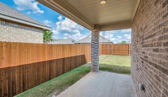 Building Photo - 8424 Gray Squirrel Ln.