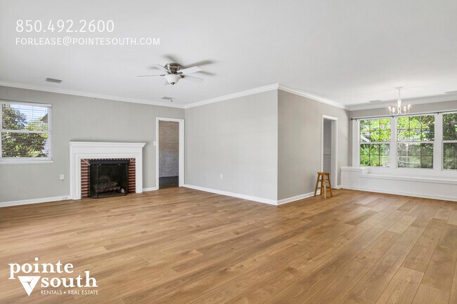 Building Photo - 703 Belrose Ave