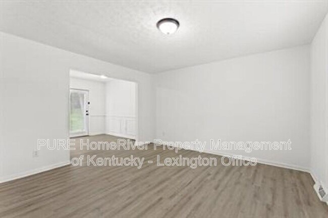 Building Photo - 1187 Venetian Way