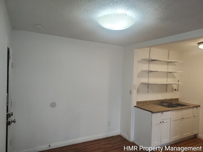 Building Photo - 4604 Durfee Ave