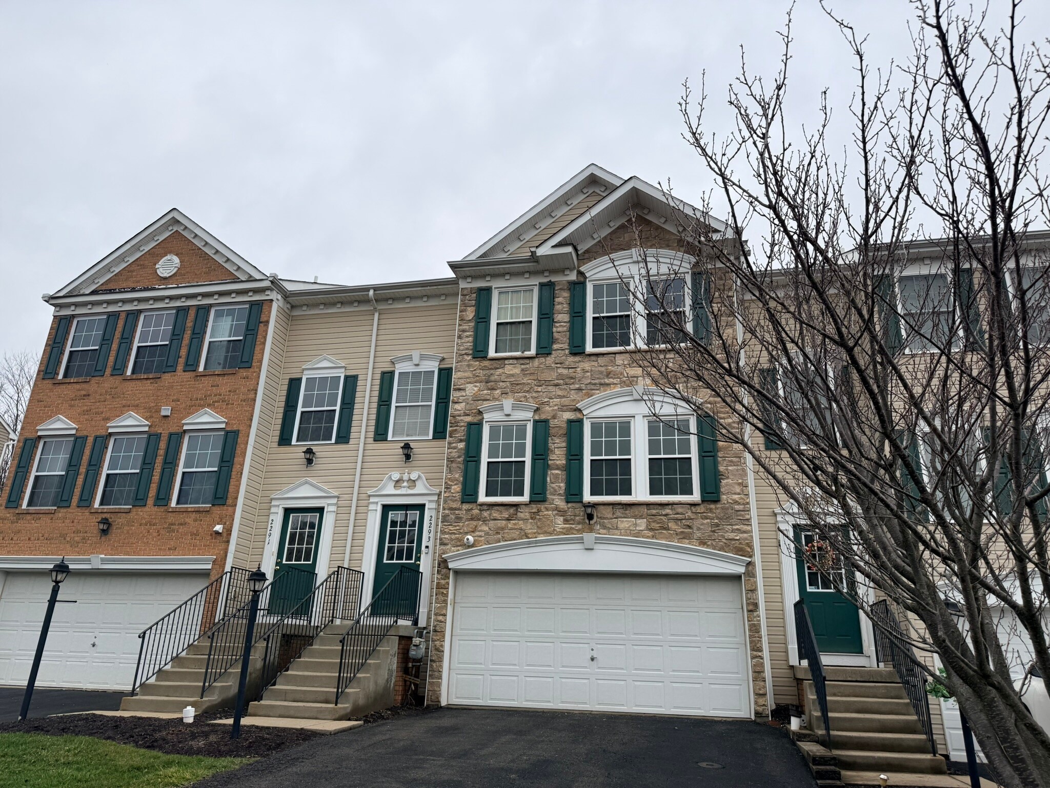 Building Photo - 2293 Flint Dr