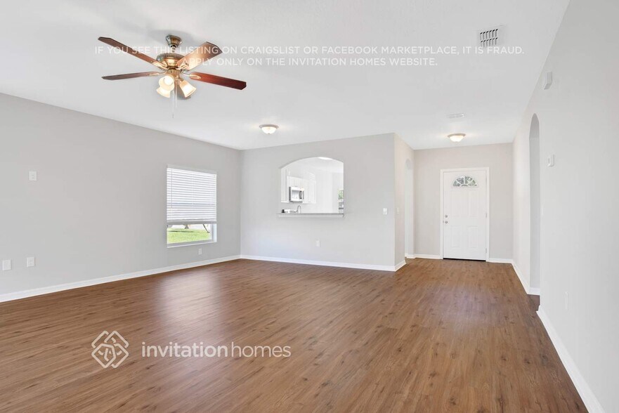 Building Photo - 4514 MacKenzie Way