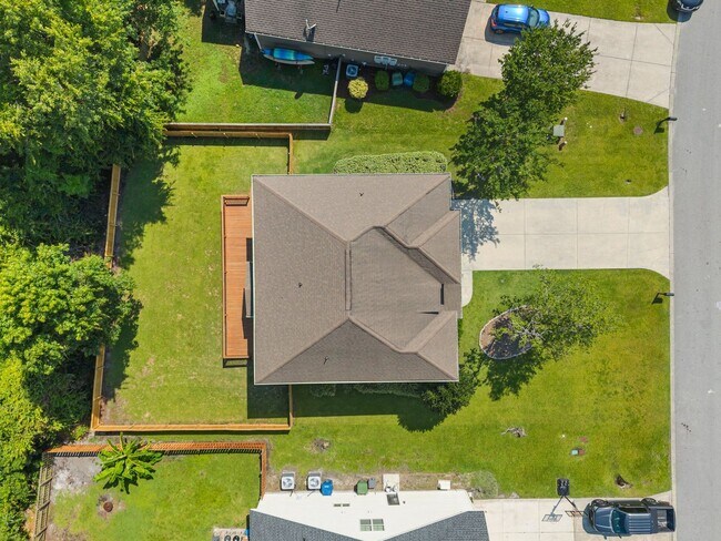 Building Photo - Welcome to Mimosa Bay!