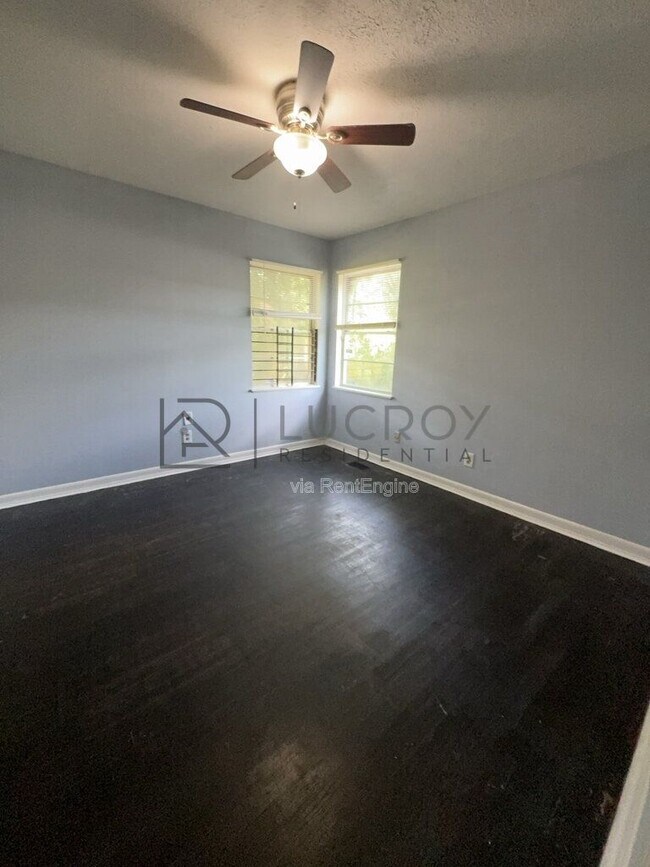 Building Photo - 1339 Maria Dr