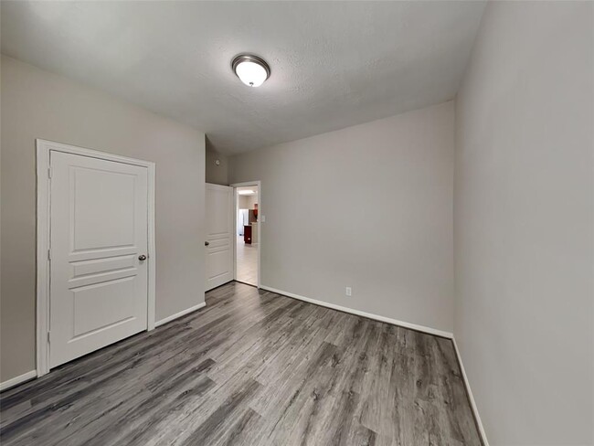 Building Photo - 11114 Kingsnorth Dr