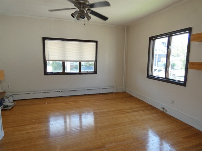 Building Photo - 63 Emerald St