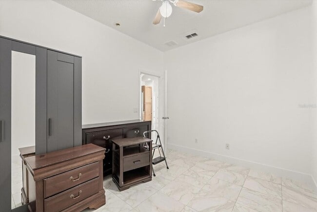 Building Photo - 871 Blairmont Ln