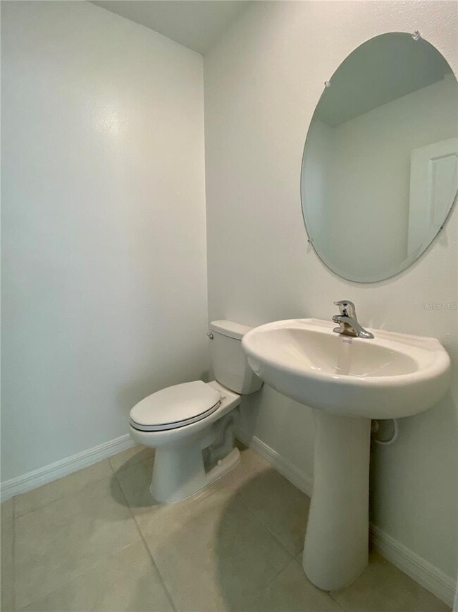 Building Photo - Stunning 5 Bed/2.5 Bath Home in Wesley Chapel with 2869 sq ft - Must See!