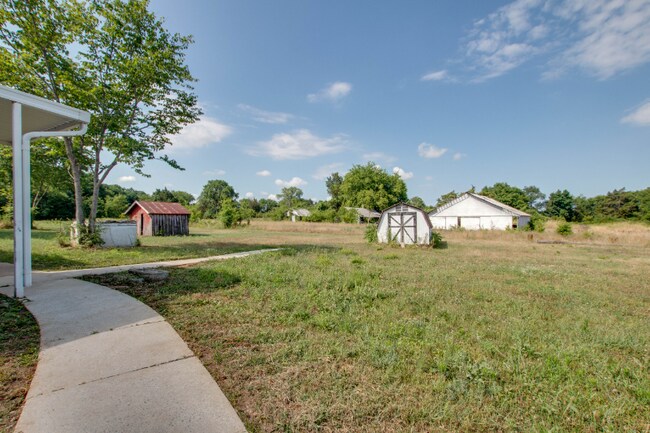 Building Photo - 8830 Manchester Pike