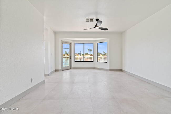 Building Photo - 3520 N 110th Ave